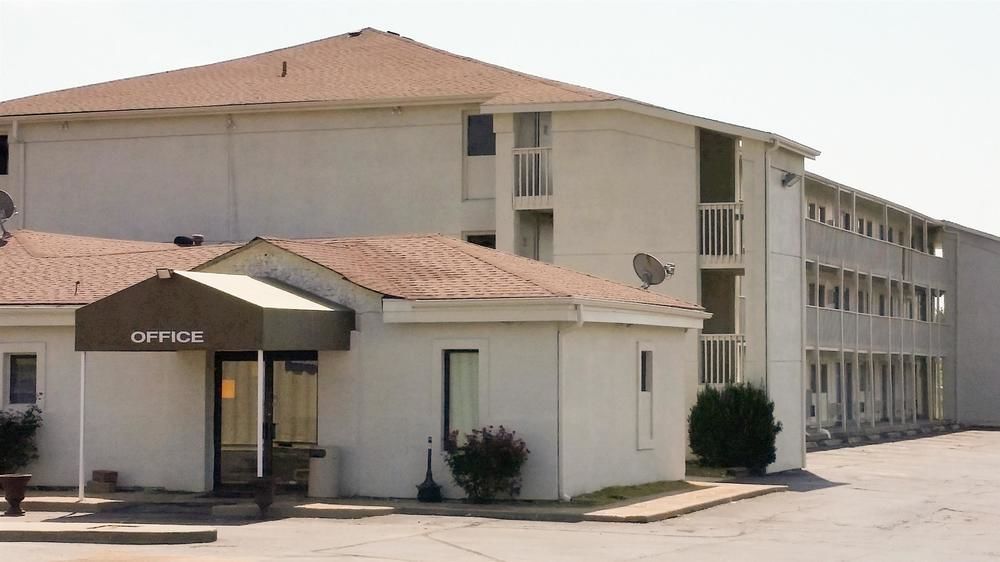 Motel 6-Blue Springs, Mo Esterno foto
