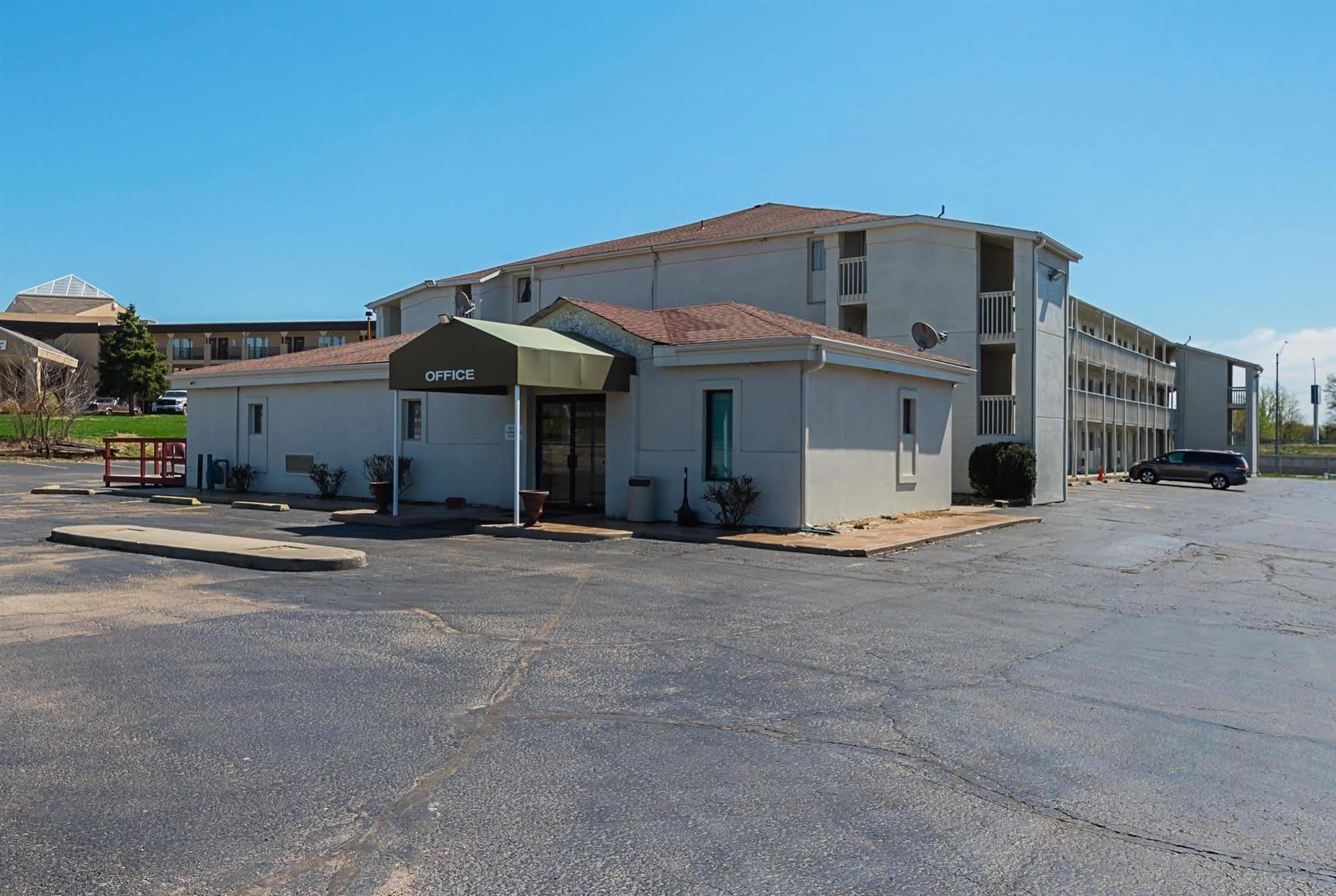 Motel 6-Blue Springs, Mo Esterno foto