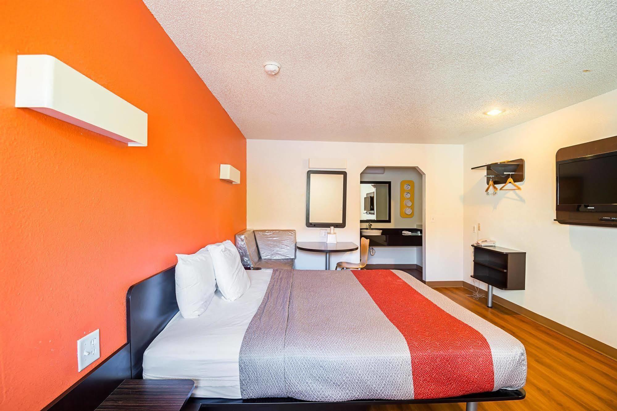 Motel 6-Blue Springs, Mo Esterno foto