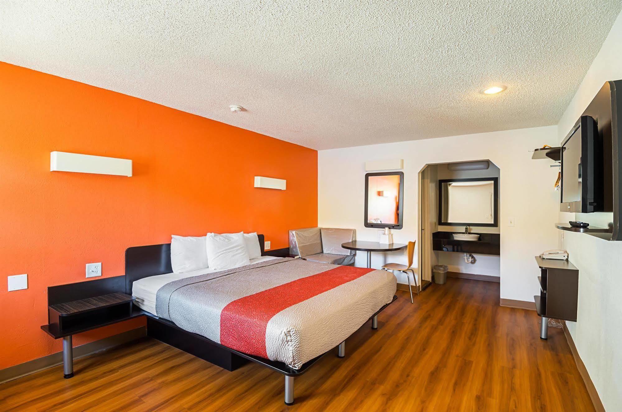 Motel 6-Blue Springs, Mo Esterno foto